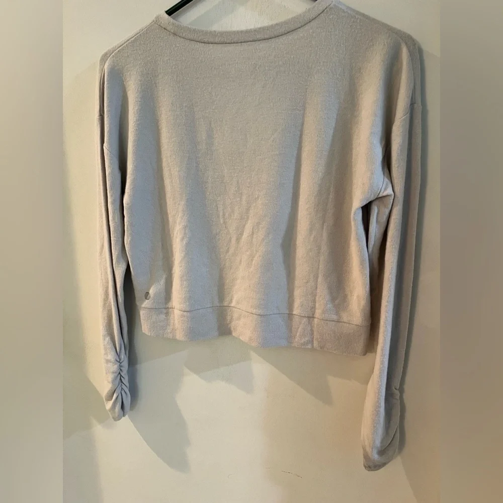 Girl’s Z by Zella long sleeve shirt, size 10/12, new! - Picture 2 of 7